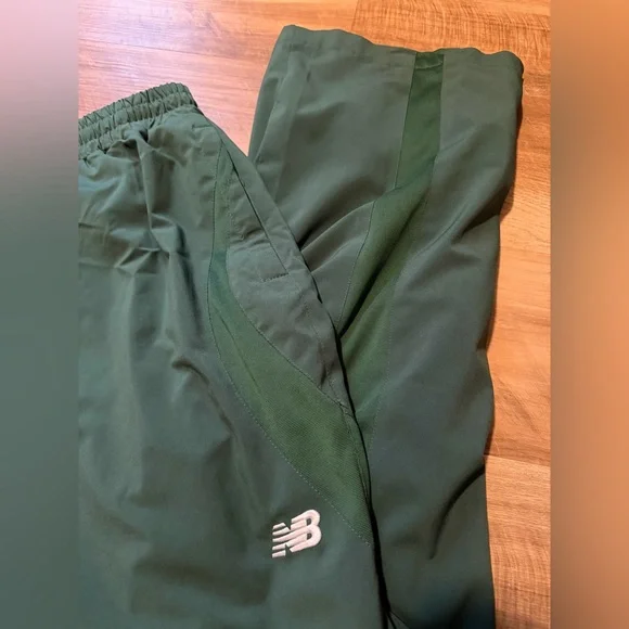 New Balance Men's Dark Green Pants - Picture 3 of 6
